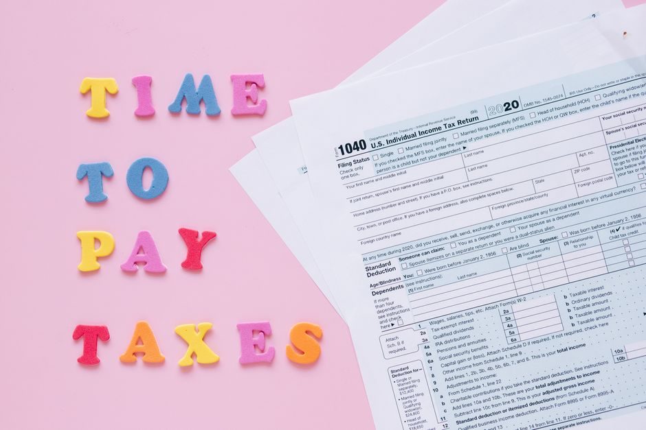 英國個人所得稅申報文件,呈現 Tax Band 分級制度